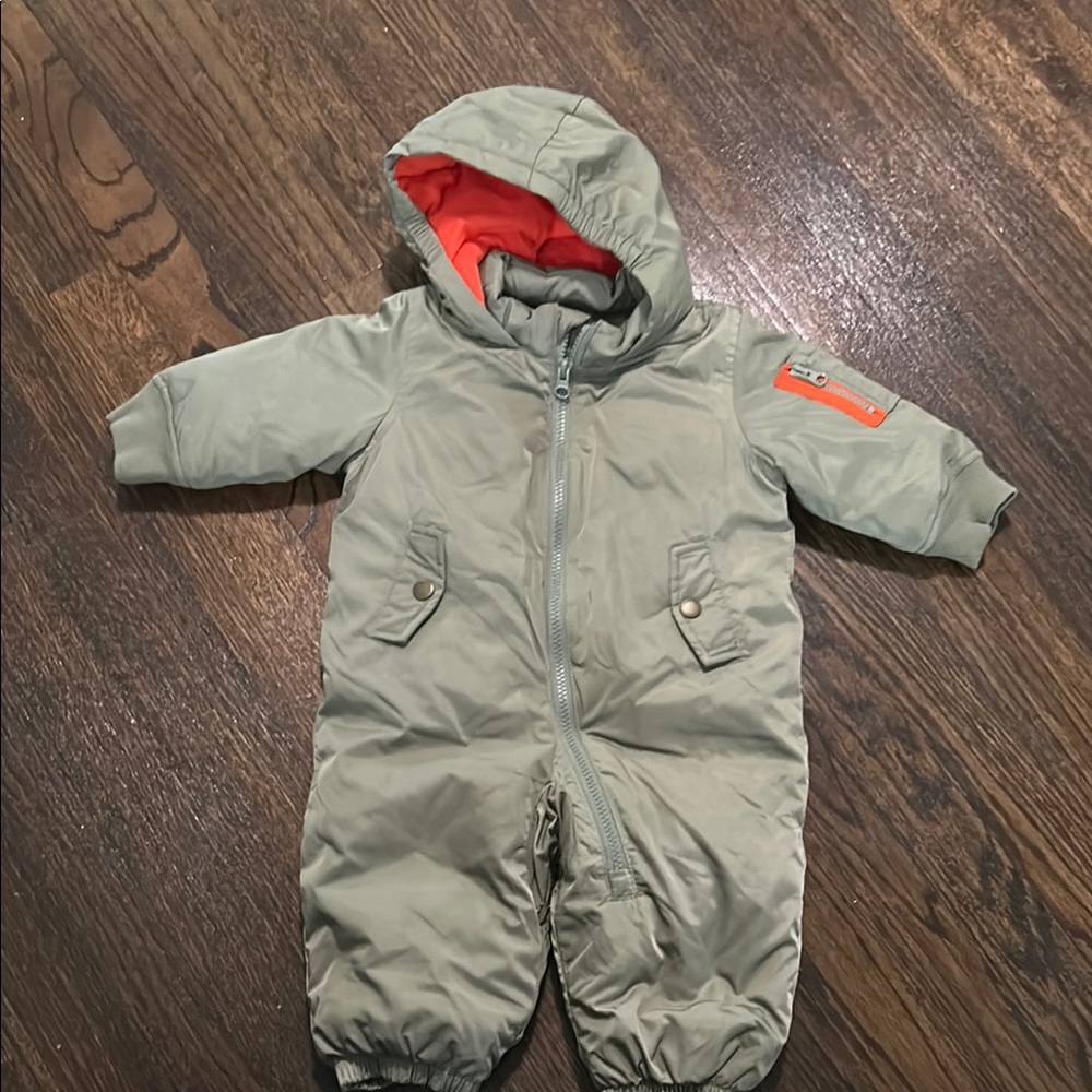 GAP Orange and Tan Puffer Jacket